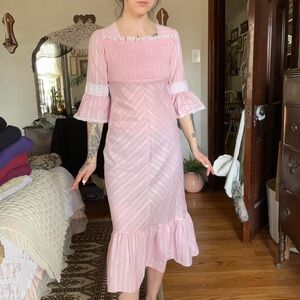 vintage 70s handmade pink milkmaid dress